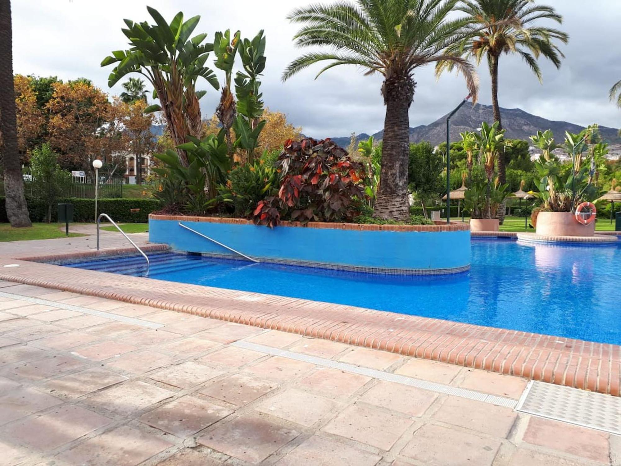 Luxury Sea View Large Terrace Benalbeach Apartment *