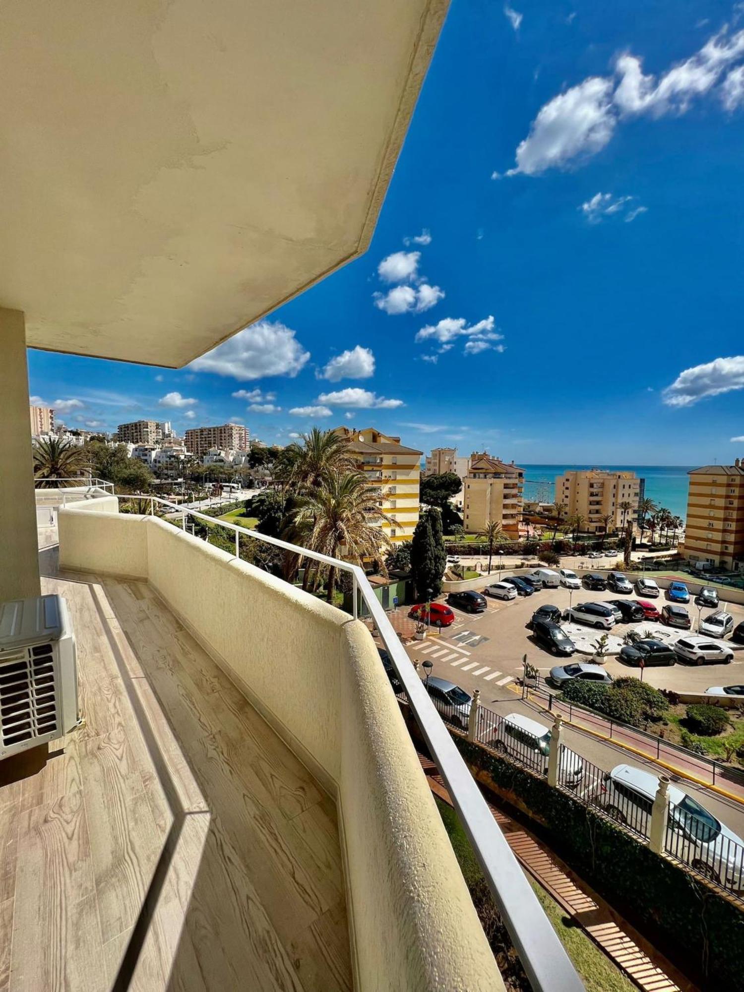Apartment Luxury Sea View Large Terrace Benalbeach