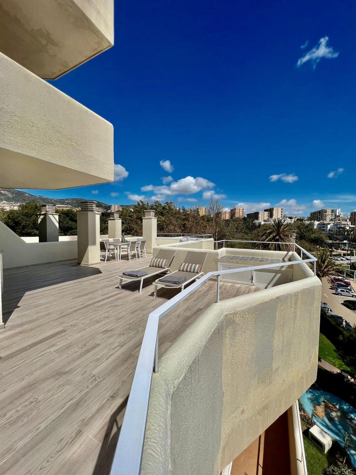 Apartment Luxury Sea View Large Terrace Benalbeach *